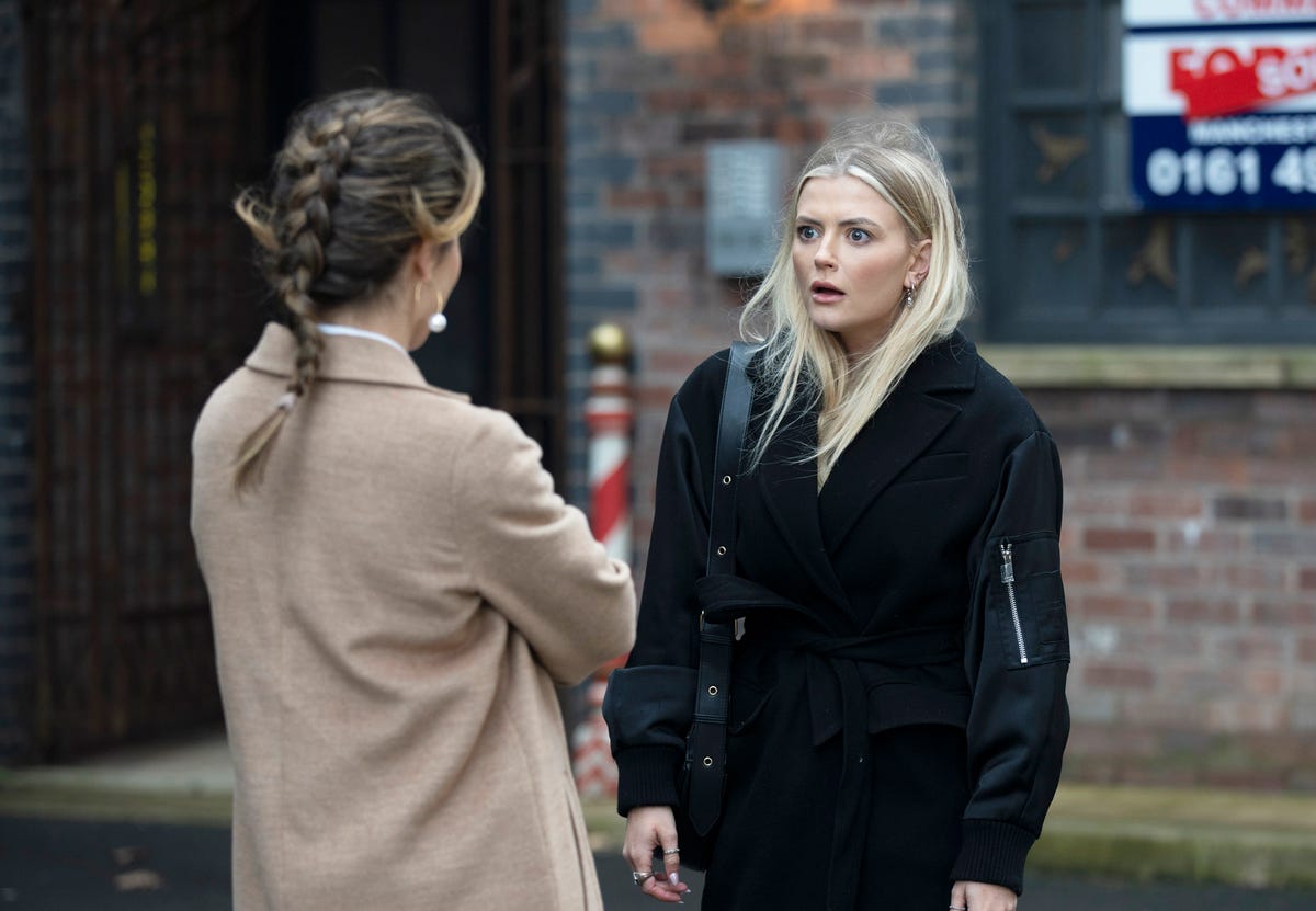 Coronation Street's Daisy caught lying in 30 new spoiler pictures