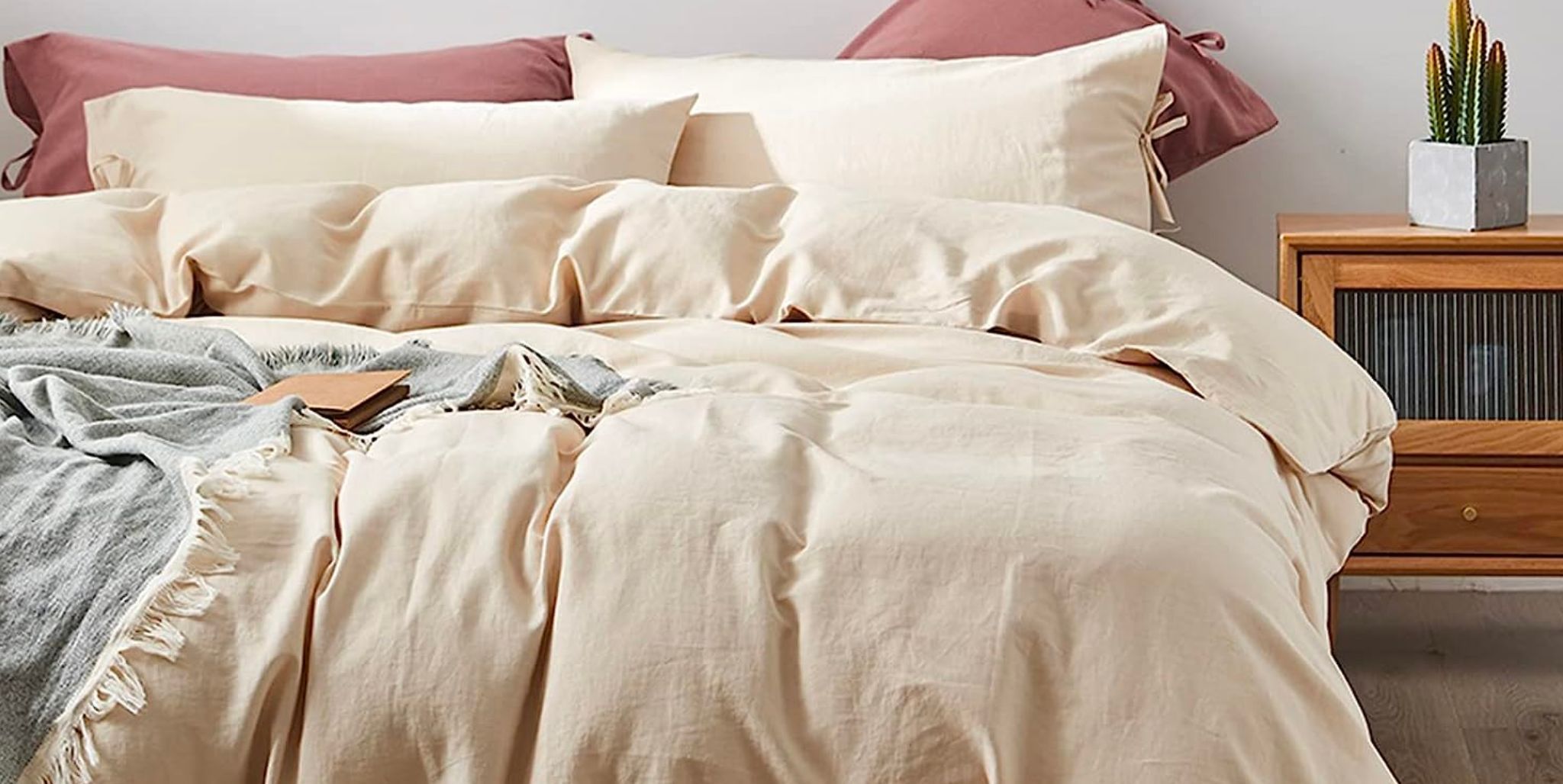 The 24 Best Prime Day Bedding Deals 2023: Sheets, Duvets, Pillows