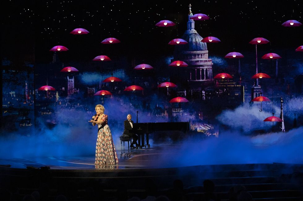 Bette Midler performs at the 2019 Oscars