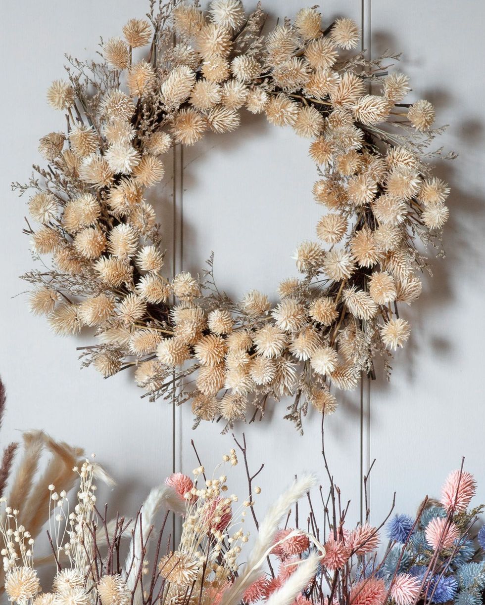betty dried flower wreath
