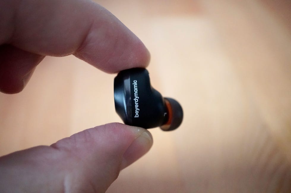 beyerdynamic amiron 300 earbuds review