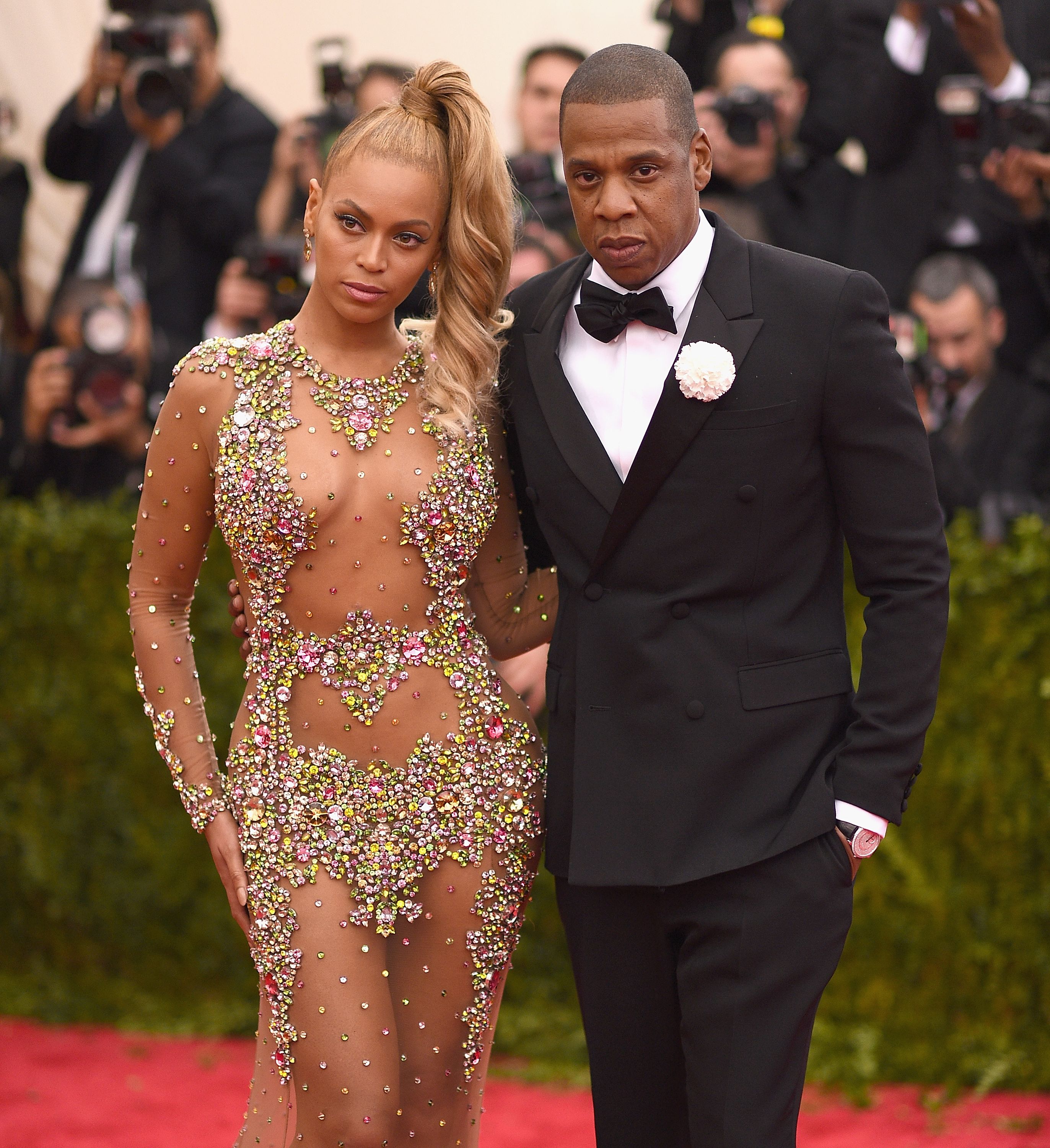 Beyonce Paid Someone to Carry Her Dress All Night at the Met Gala
