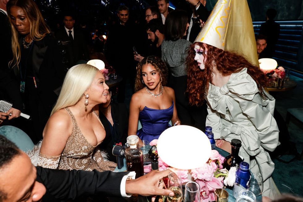 beyonce and blue ivy carter talking with chappell roan