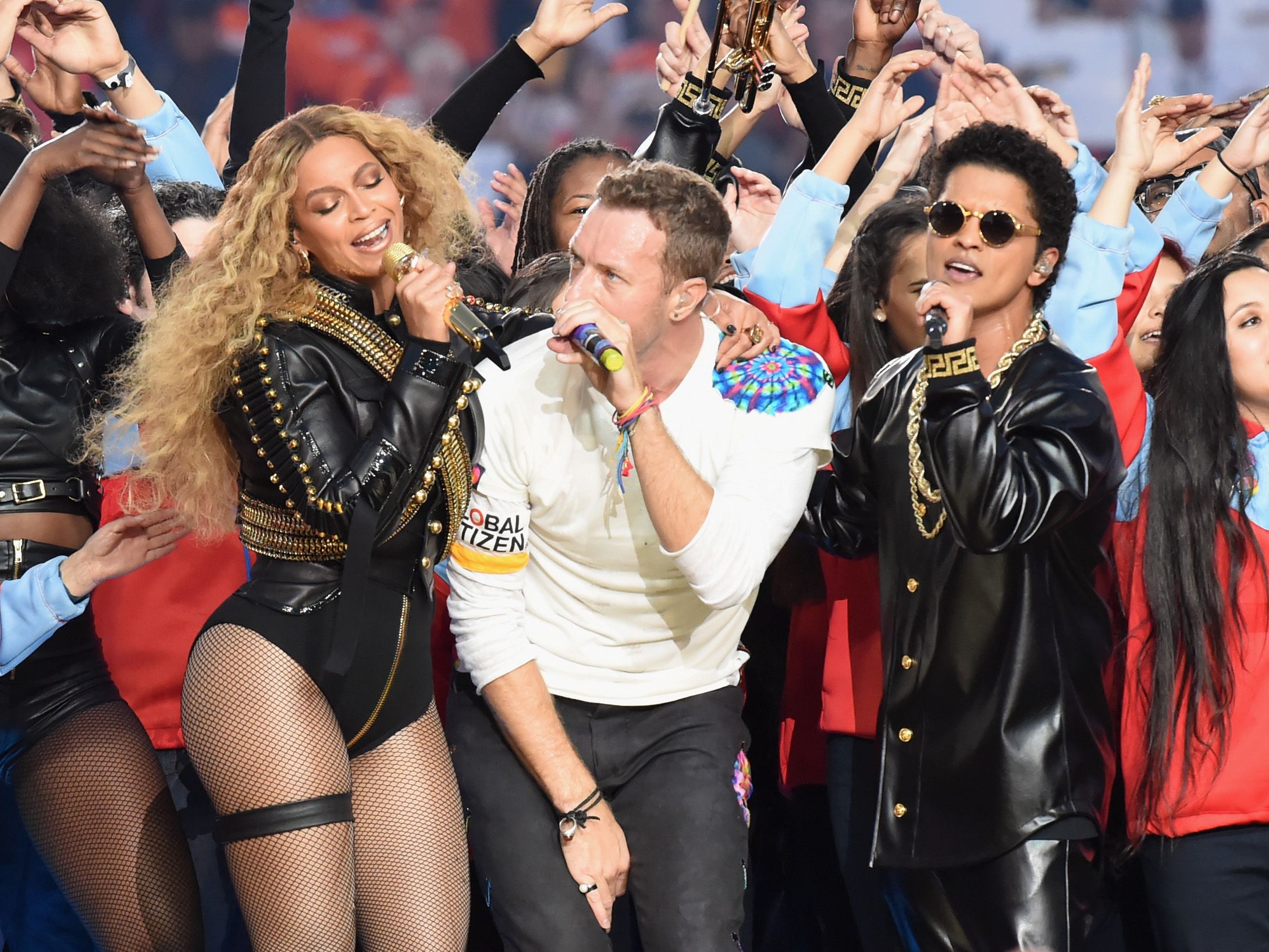 Coldplay's Chris Martin Declares Rihanna to Be the 'Greatest