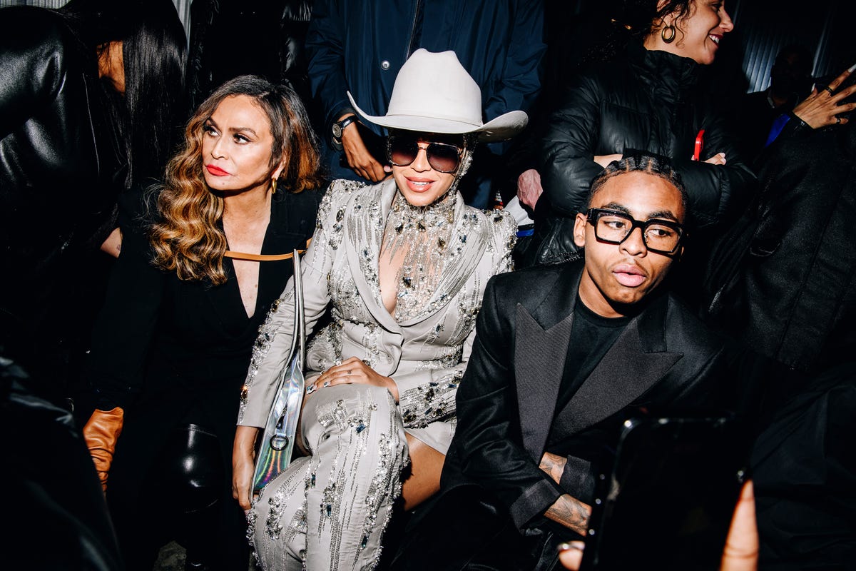 Beyoncé Went Full Cowgirl in the Front Row at Luar’s NYFW Show