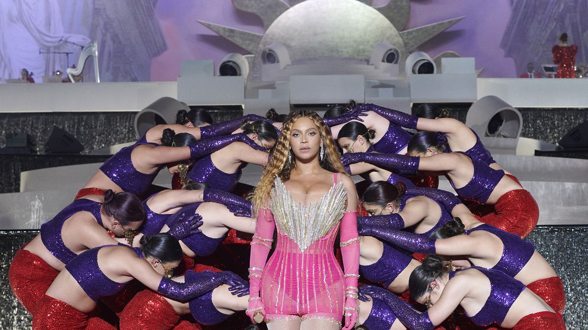 preview for Beyonce Performs At Atlantis The Royal Hotel In Dubai