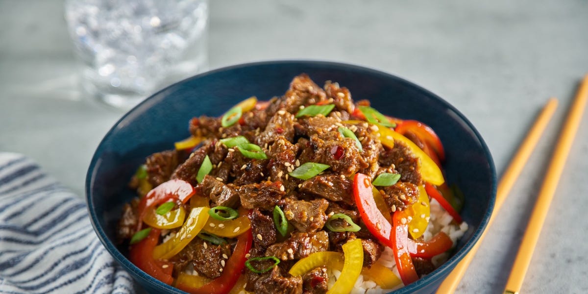 How to Create a Crowd-Pleasing Summer Menu That Wows