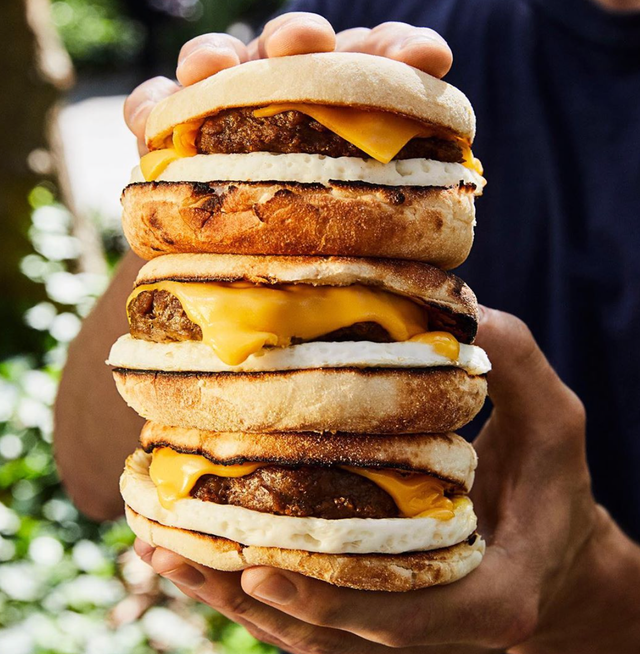 Food, Hamburger, Dish, Sandwich Cookies, Cuisine, Fast food, Breakfast sandwich, Ingredient, Big mac, Finger food, 
