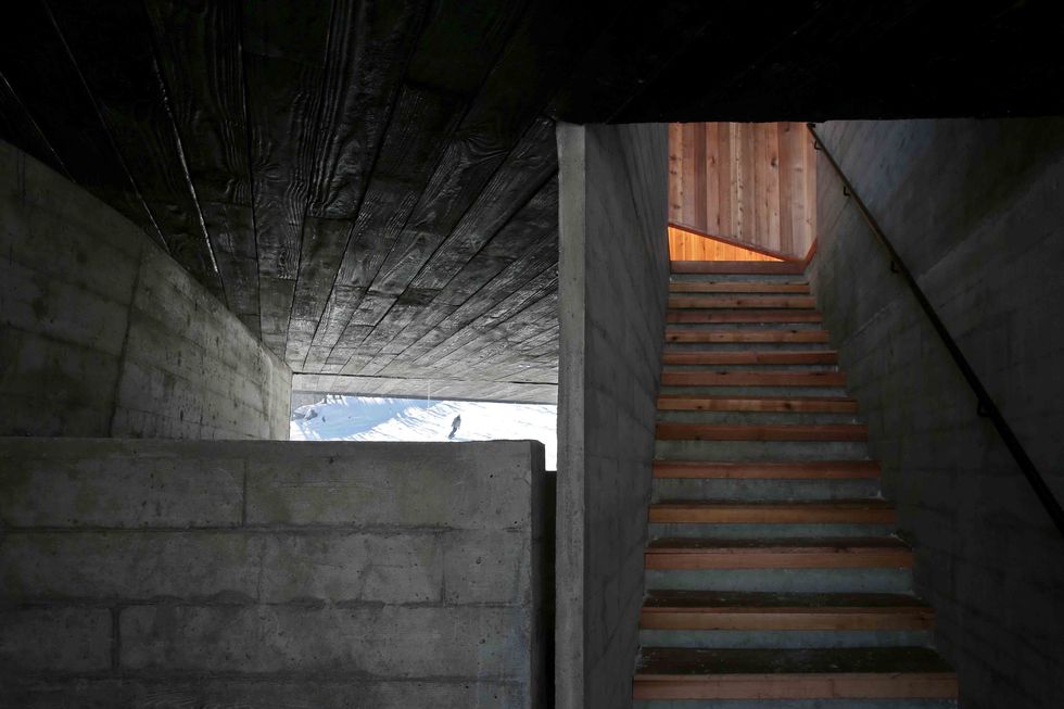 Stairs, Light, Architecture, Line, Wood, Wall, Concrete, Darkness, Room, Building, 
