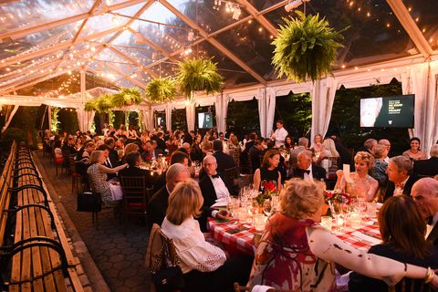 Event, Crowd, Function hall, Party, Ceremony, Restaurant, Tree, Wedding reception, Rehearsal dinner, Night, 