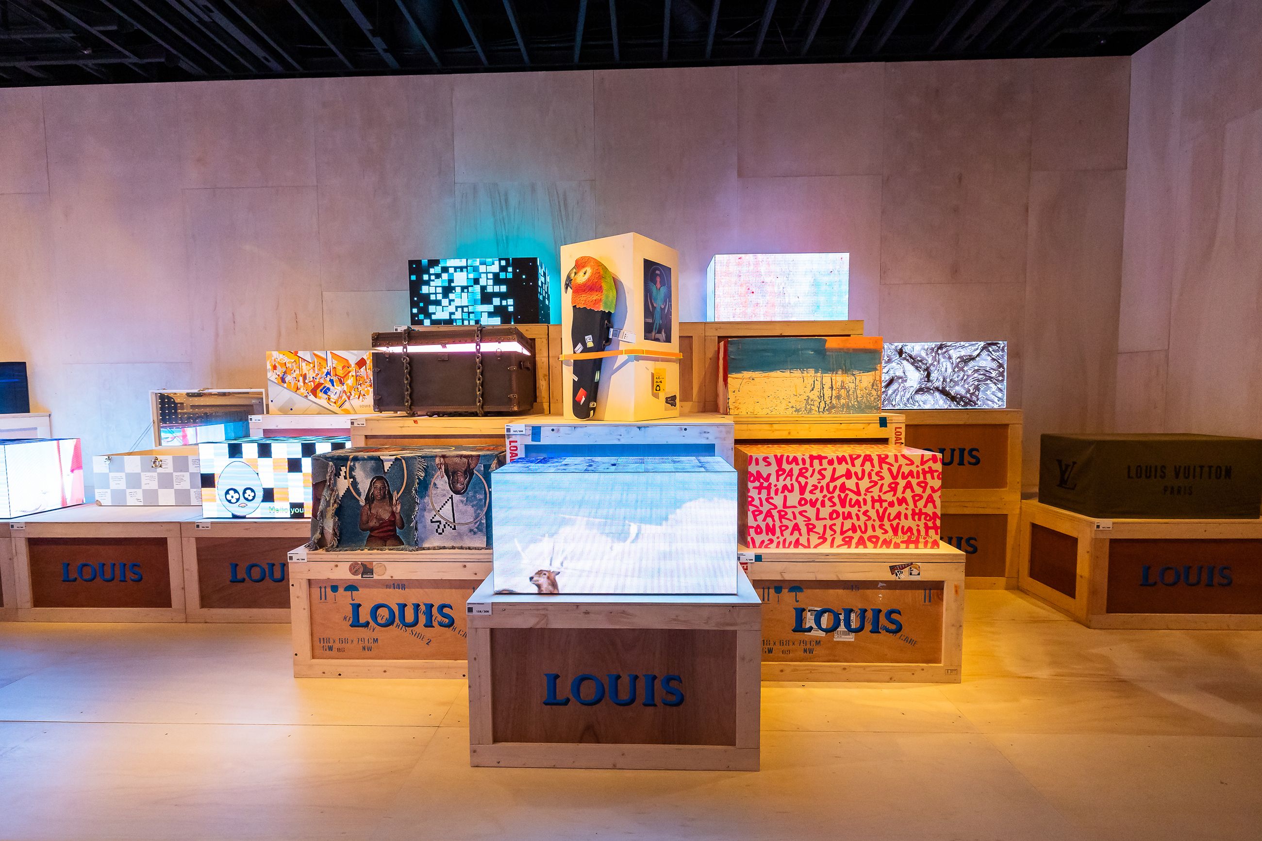 EXCLUSIVE First Look: Louis Vuitton's '200 Trunks, 200 Visionaries' Exhibit  Reaches Its Final Stop in New York – WWD