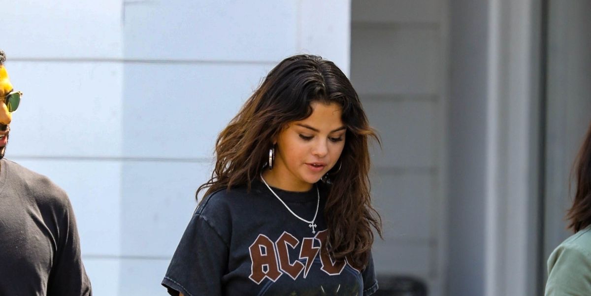 Selena Gomez Wears Great Outfits in California - Selena Far Away From  Justin Bieber