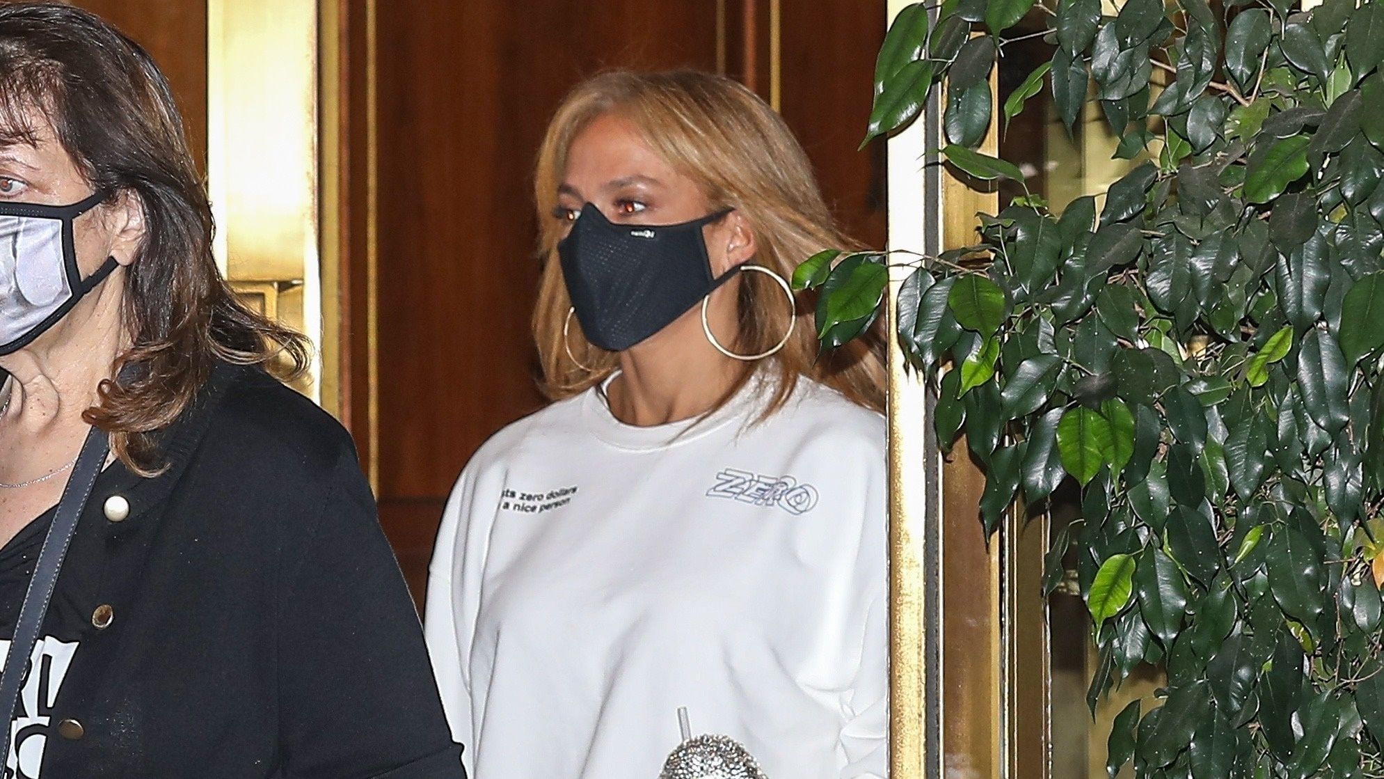 Jennifer Lopez Wore the Baggy Sweatpants Trend You Can Find on