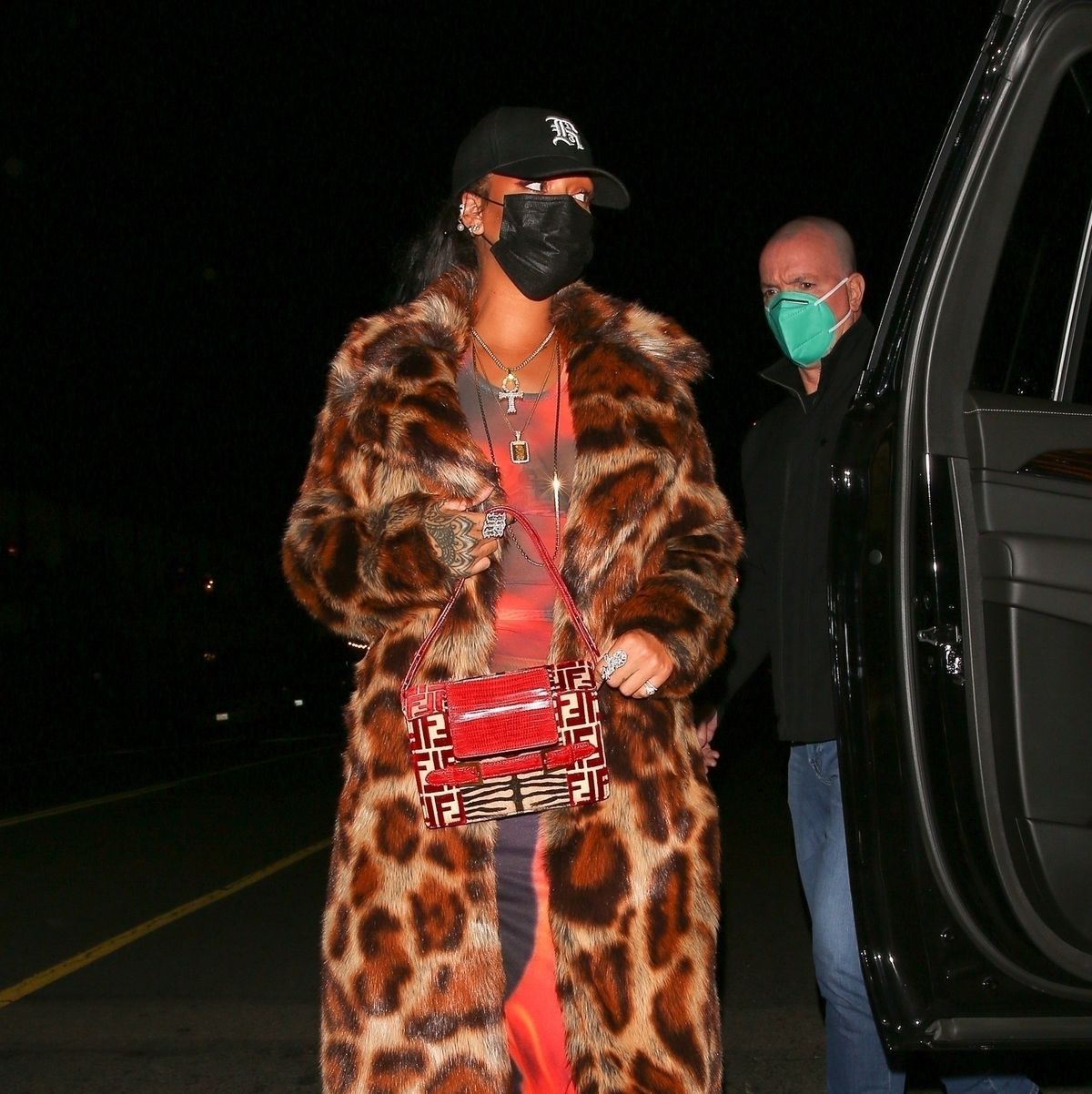 Rihanna: Leopard-Print Stockings!: Photo 2484406, Rihanna Photos