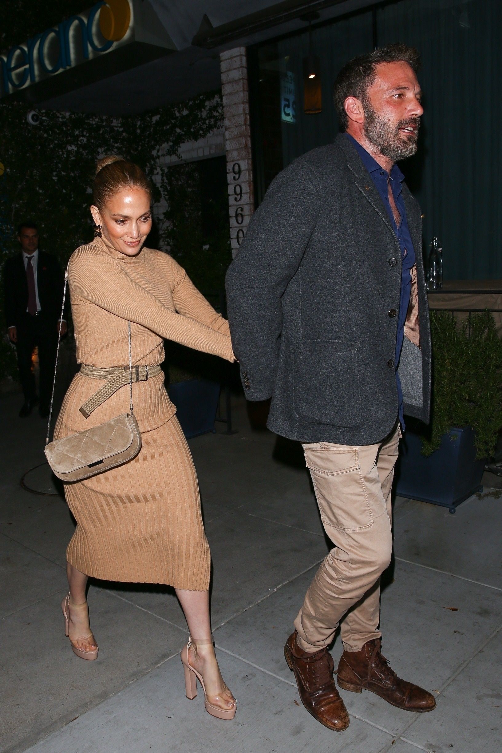 Ben Affleck Celebrity Porn - Jennifer Lopez Wears Sweater Dress for PDA-Filled Date with Ben Affleck