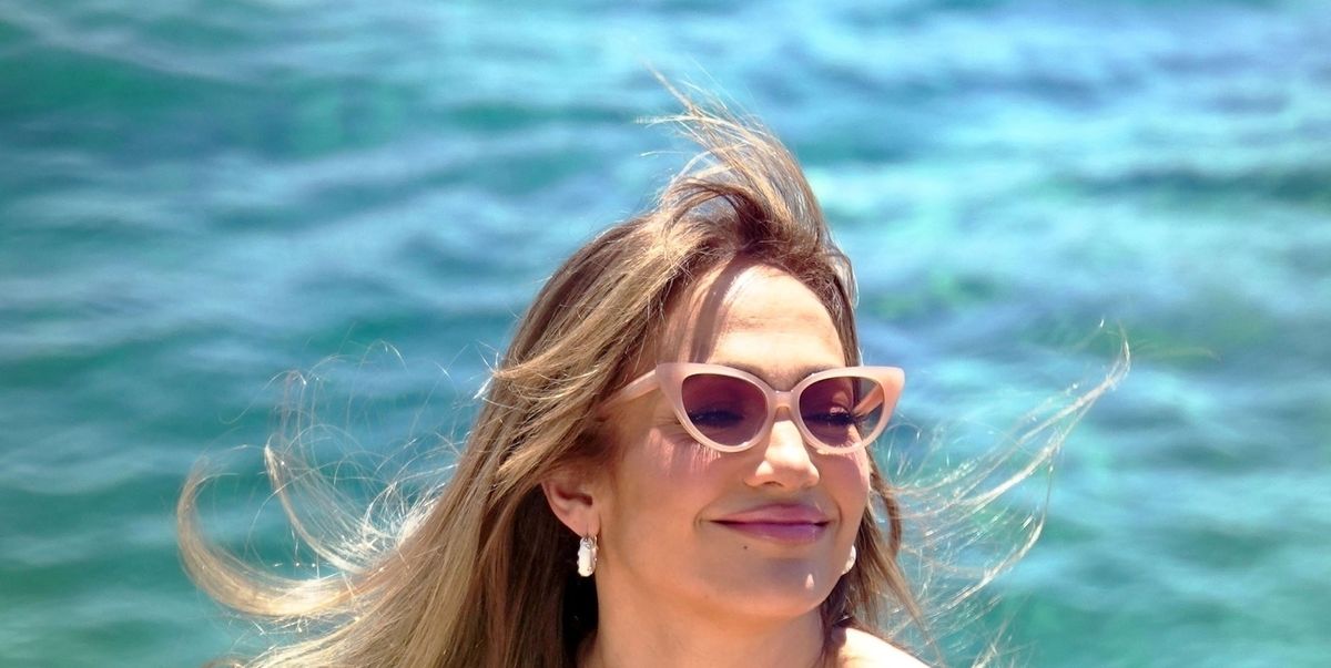 Jennifer Lopez Wears A Matching Tory Burch Set In Capri 