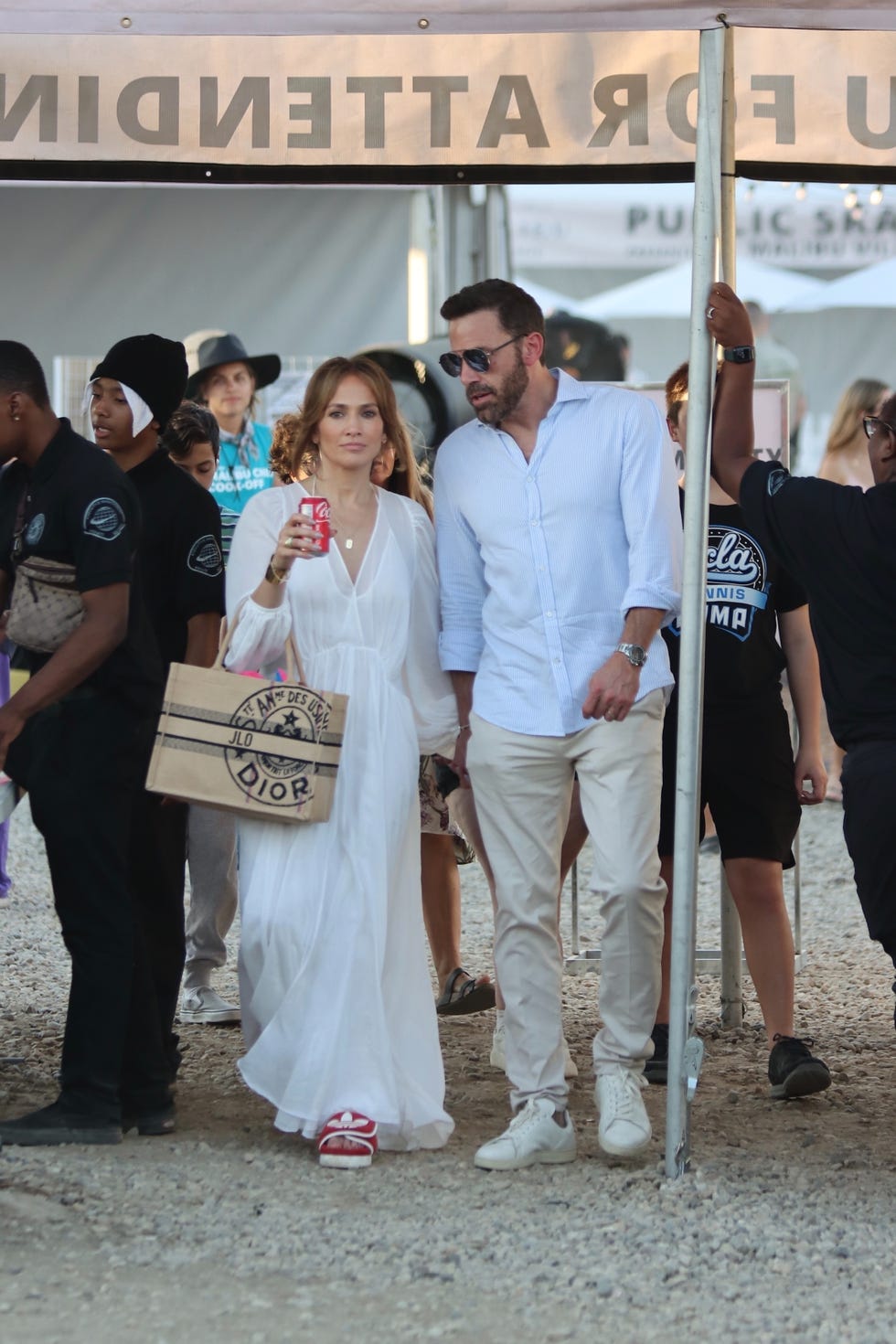 jennifer lopez ben affleck matching all white looks