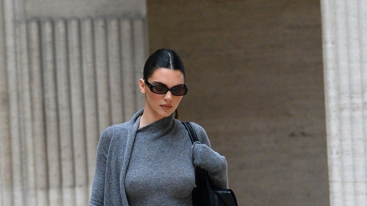 Kendall Jenner Just Made This Throwback Purse Cool Again