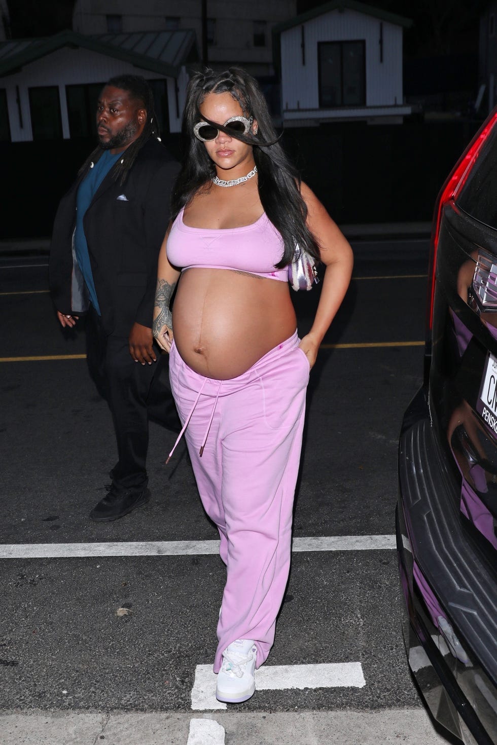 rihanna maternity style outfits gallery