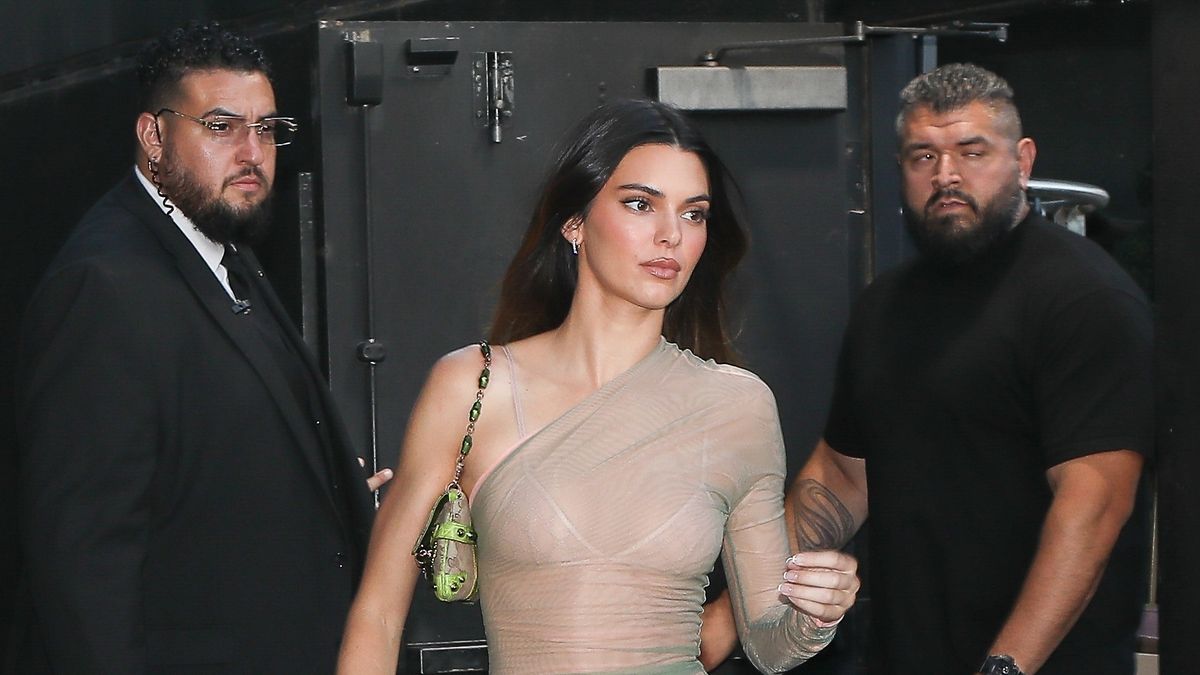 Kendra Kardashian Porn - See Kendall Jenner Perfect Naked Dressing in a See-Through Dress and Mesh  Flats