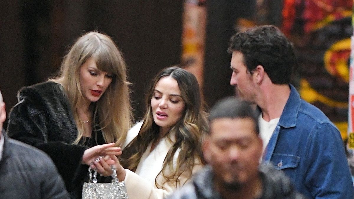 All the Celebrities at Taylor Swift's Birthday Party
