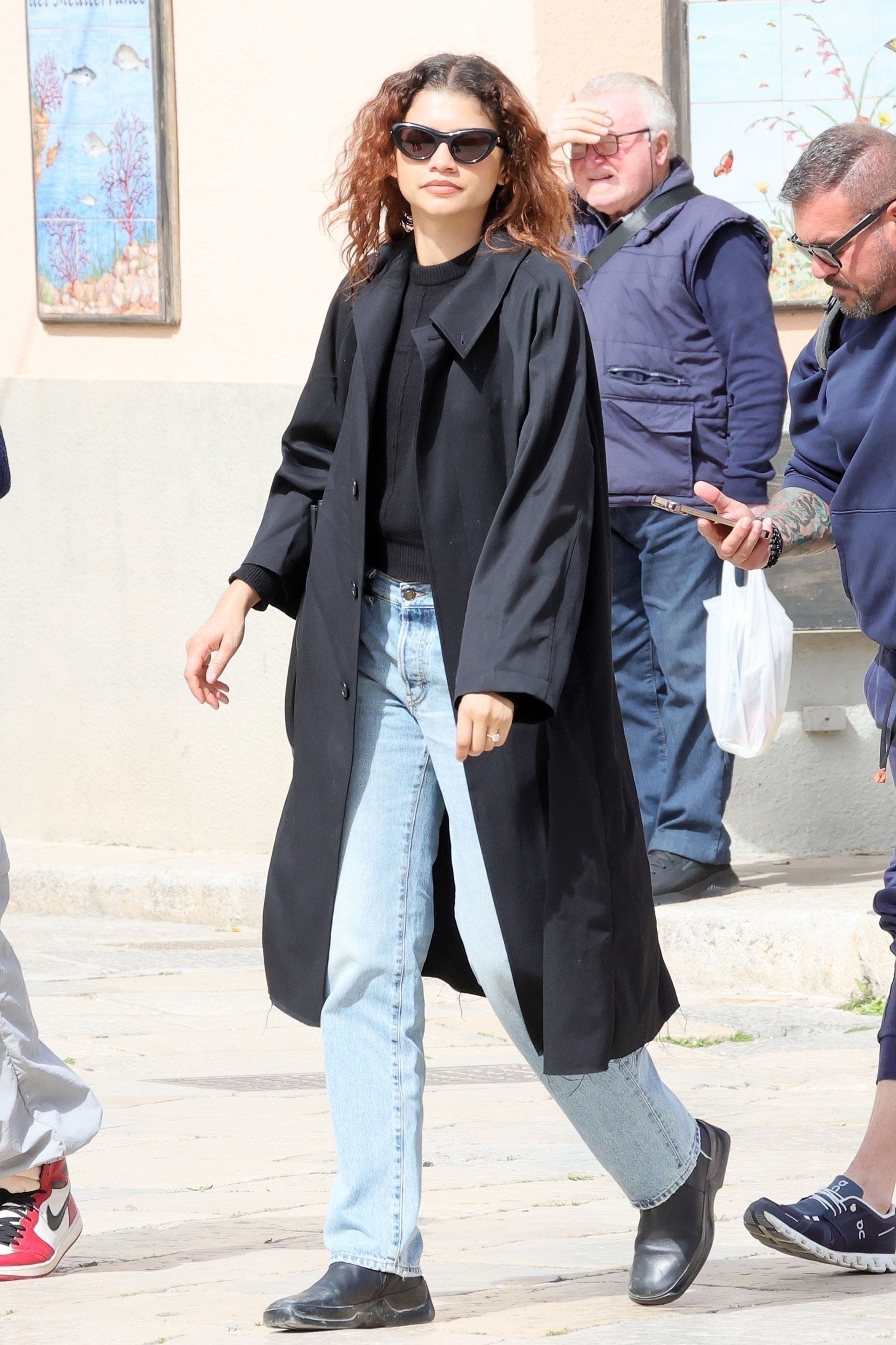 Zendaya Elevates Her Off-Duty Look With Expert Accessorizing