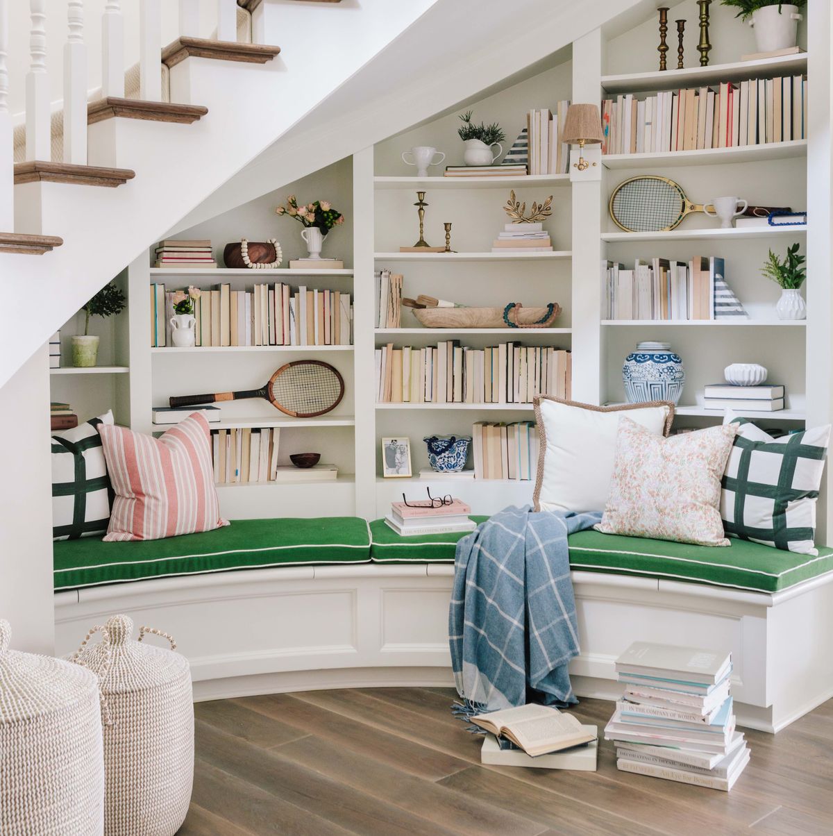 Shelf, White, Living room, Room, Furniture, Interior design, Building, Property, Home, Stairs, 