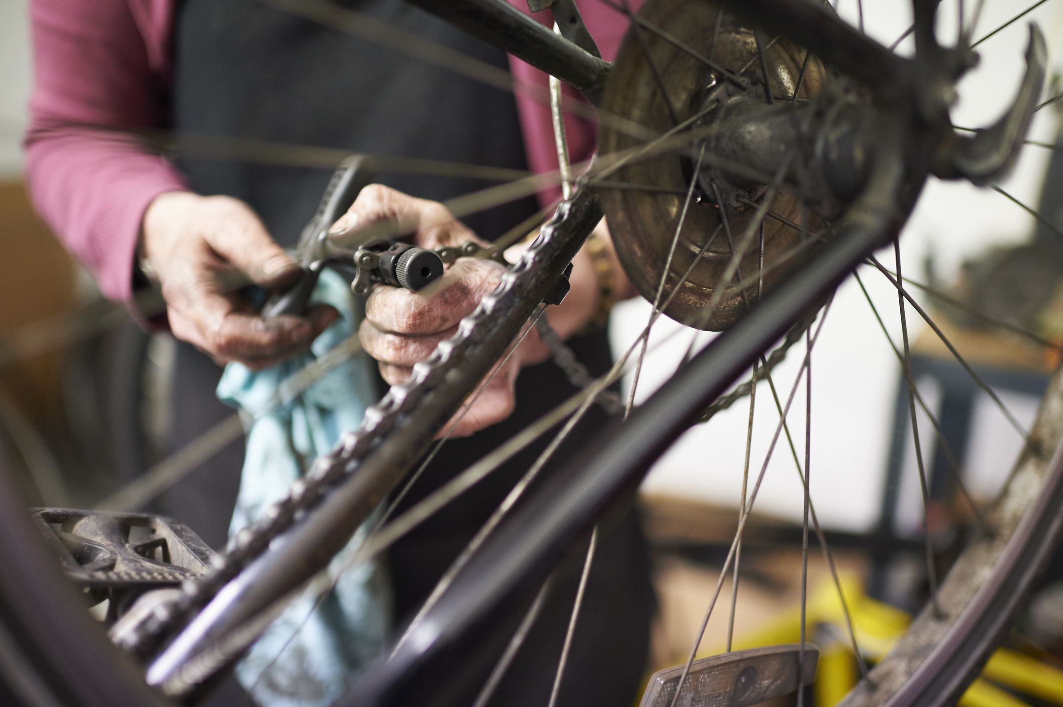 Qué ropa llevo para practicar ciclismo durante el otoño lluvioso? -  Younextbike. Salud y Rendimiento para el Ciclista