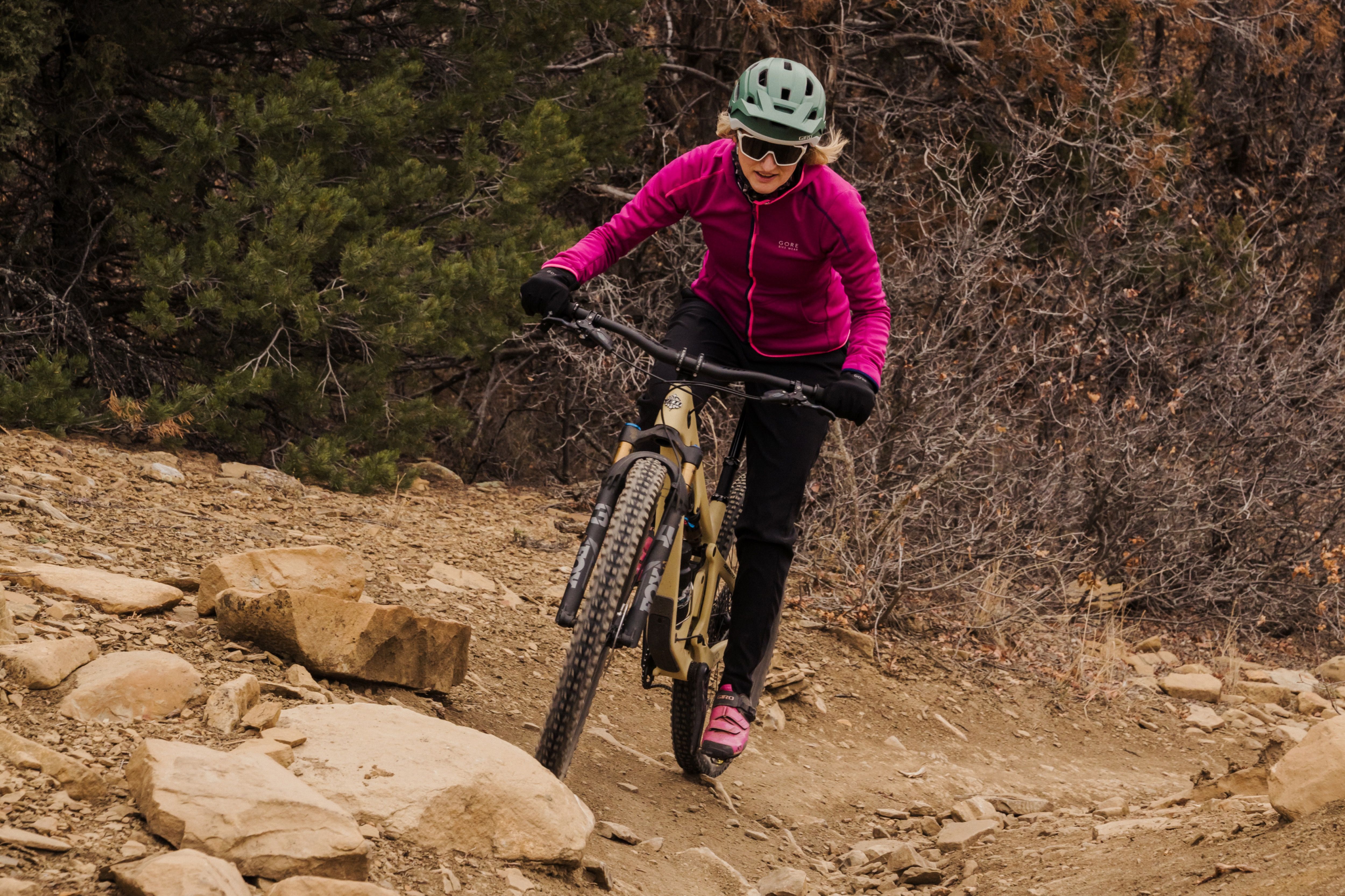 Yeti Women's Mountain Bike Clothing Review by Crankjoy