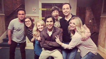 imagen del reparto de the big bang theory