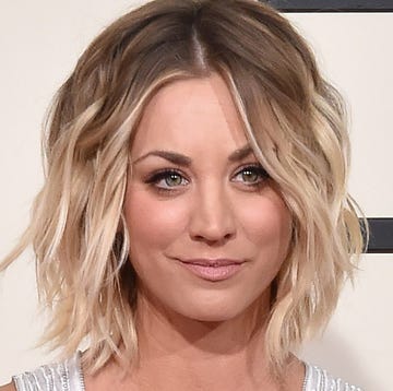 big-bang-theory-kaley-cuoco-sparkly-see-through-dress big bang theory kaley cuoco sparkly see through dress