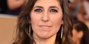 'the big bang theory' cast 'jeopardy' cohost mayim bialik technoblade minecraft die cancer