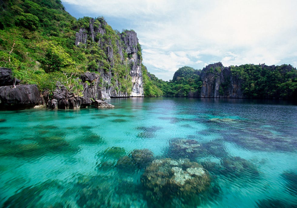 Big lagoon of Miniloc Island