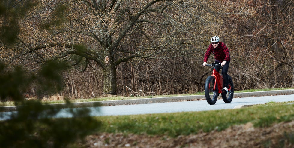 agility testing on an ebike with dan roe