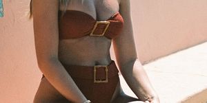 bikini marrón moldeador