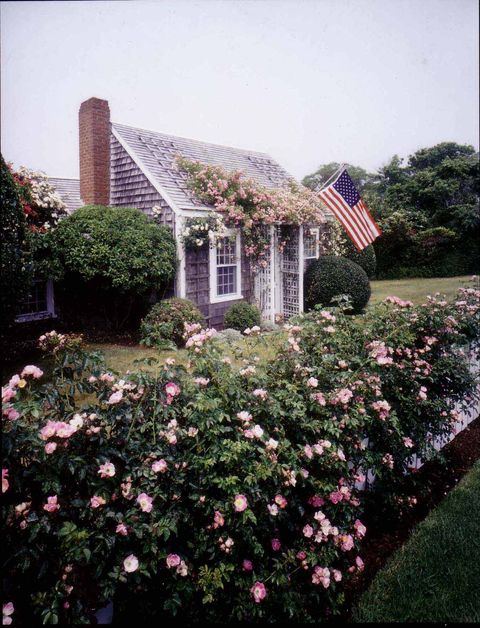 bilhuber rose cottage exterior