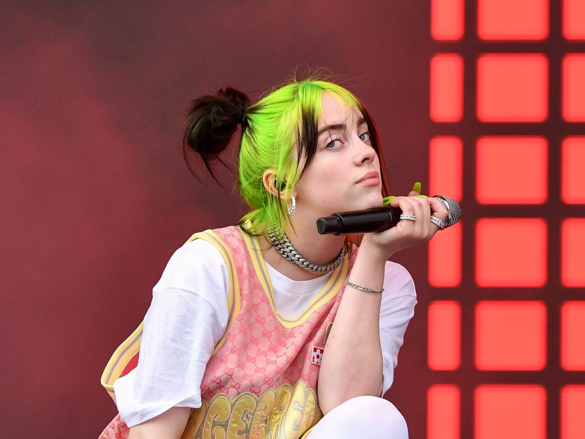 Billie Eilish Wears Controversial '90s Jorts While Touring Asia