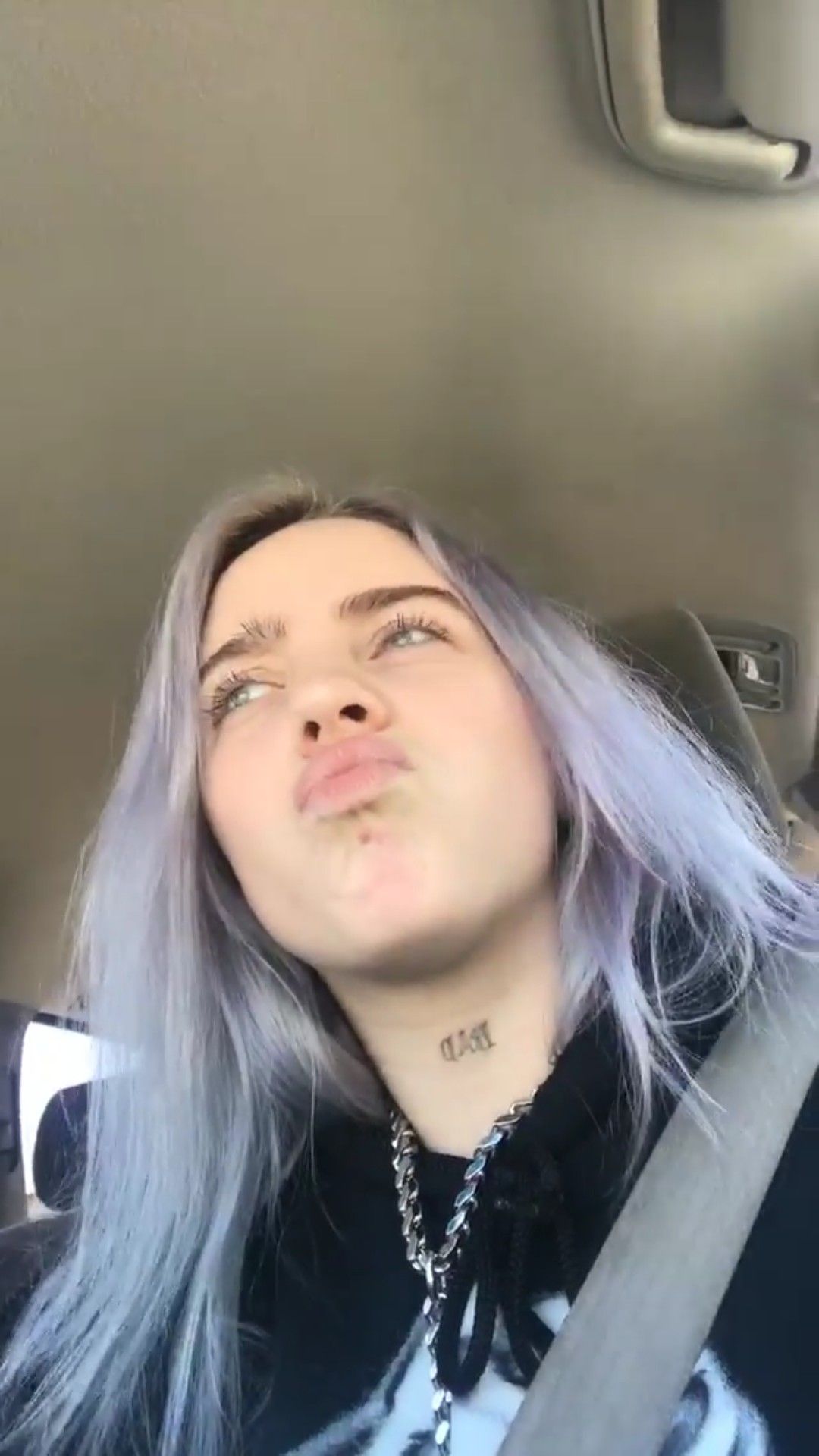 Billie Eilish's tattoos - huge back pattern, inner thigh and 'vow' to keep  ink hidden - Daily Star