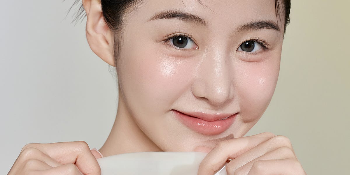 Here’s Why Hydrogel Face Masks Are Better Than Your Favorite Formulas