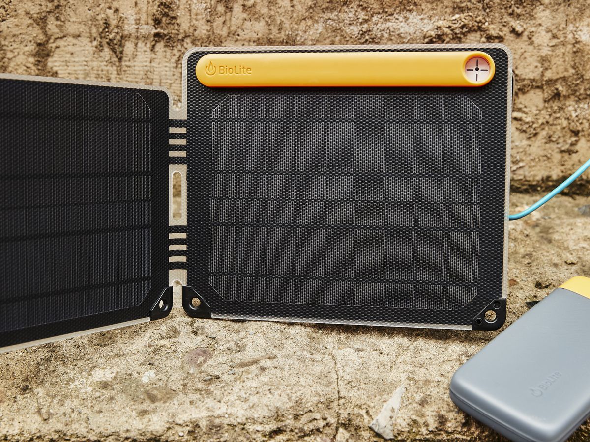 https://hips.hearstapps.com/hmg-prod/images/biolite-solar-charger-0032-6488a5aa820f2.jpg?crop=0.8890666666666666xw:1xh;center,top&resize=1200:*