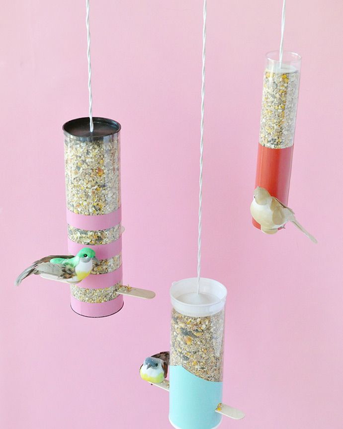 colorblock bird feeder