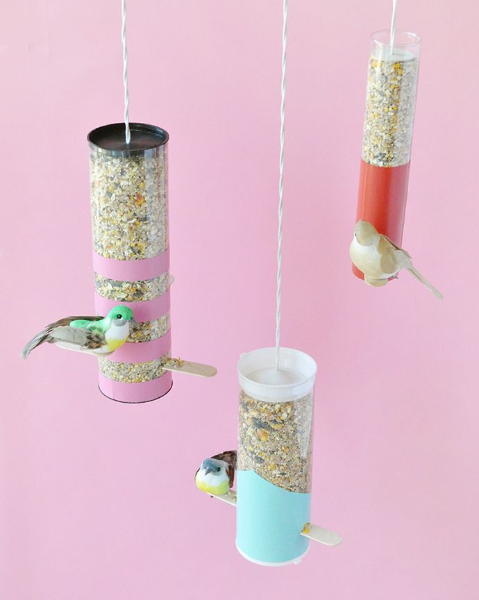 colorblock bird feeder