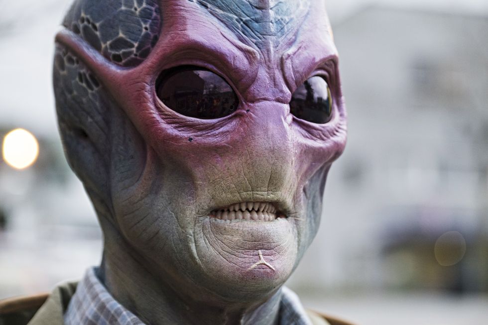resident alien season 1