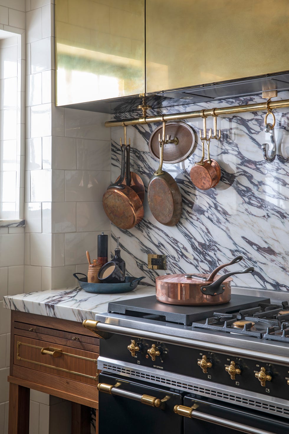 super organized  kitchen