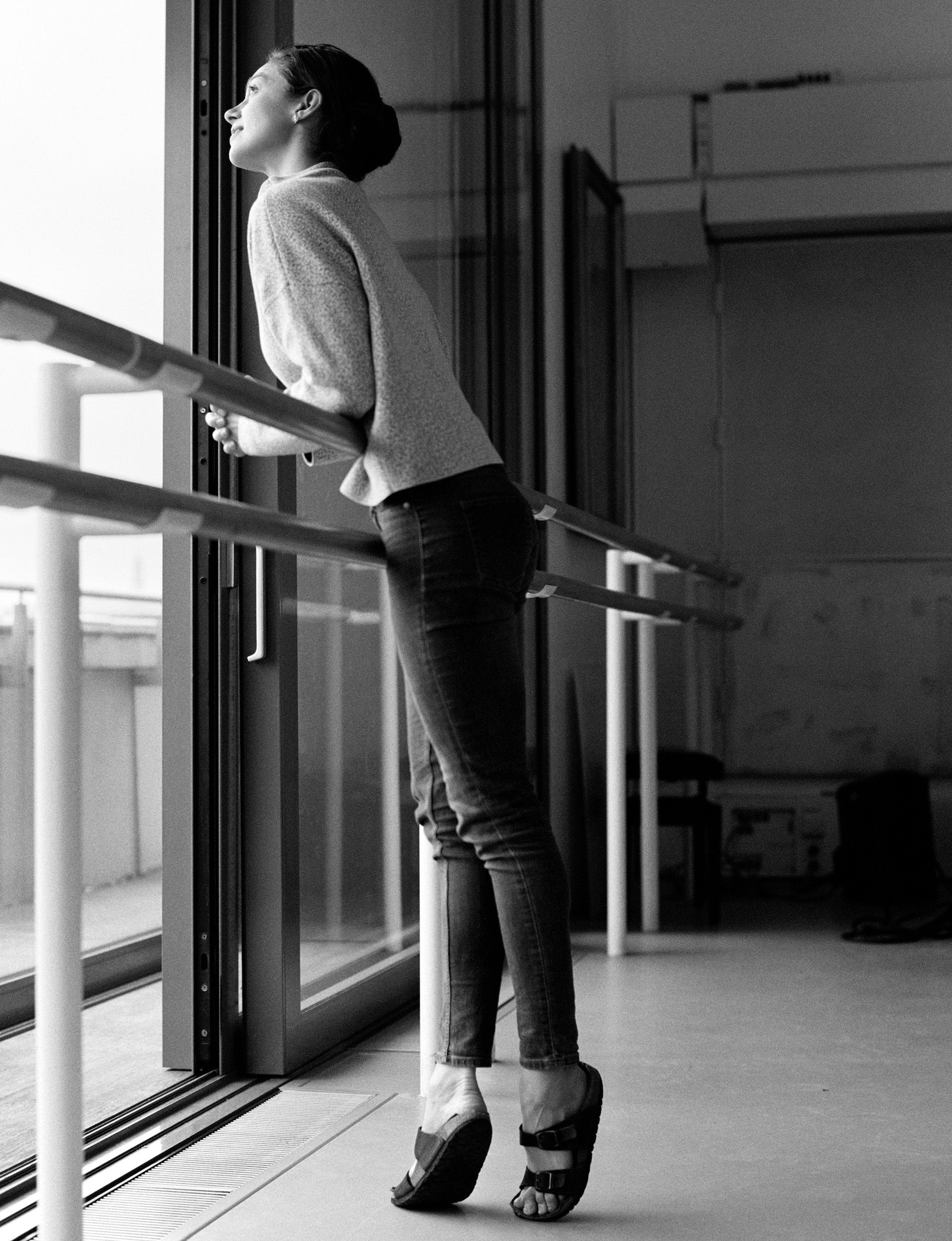 White, Black, Standing, Black-and-white, Leg, Footwear, Photography, Monochrome, Jeans, Waist, 
