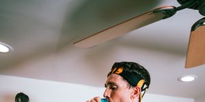 zach bitter taking in some s fuel hydration during his 100 mile treadmill record run