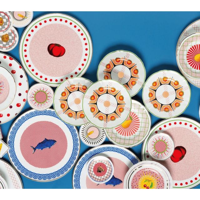 The best decorative plates for the table or wall