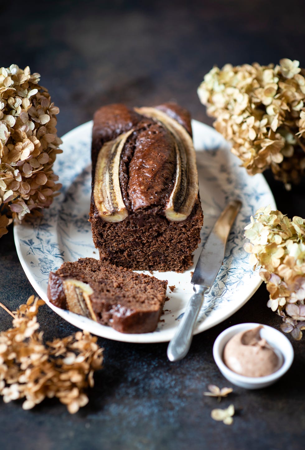 bizcocho de chocolate vegano sin lácteos ni harina
