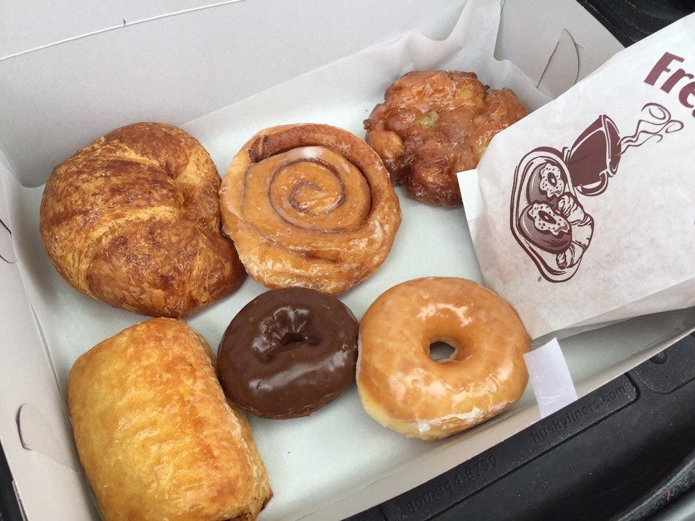 Dish, Food, Cuisine, Doughnut, Ingredient, Baked goods, Fried food, Pastry, Dessert, Produce, 
