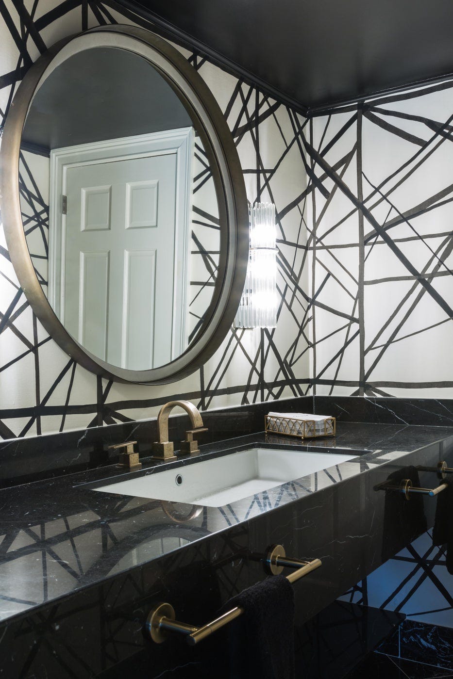 black and white bathroom ideas